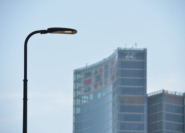 Milano brilla con i LED ad alta efficienza AEC Italo