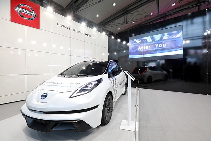 Nissan al CeBIT e la guida autonoma basata sulla tecnologia NASA